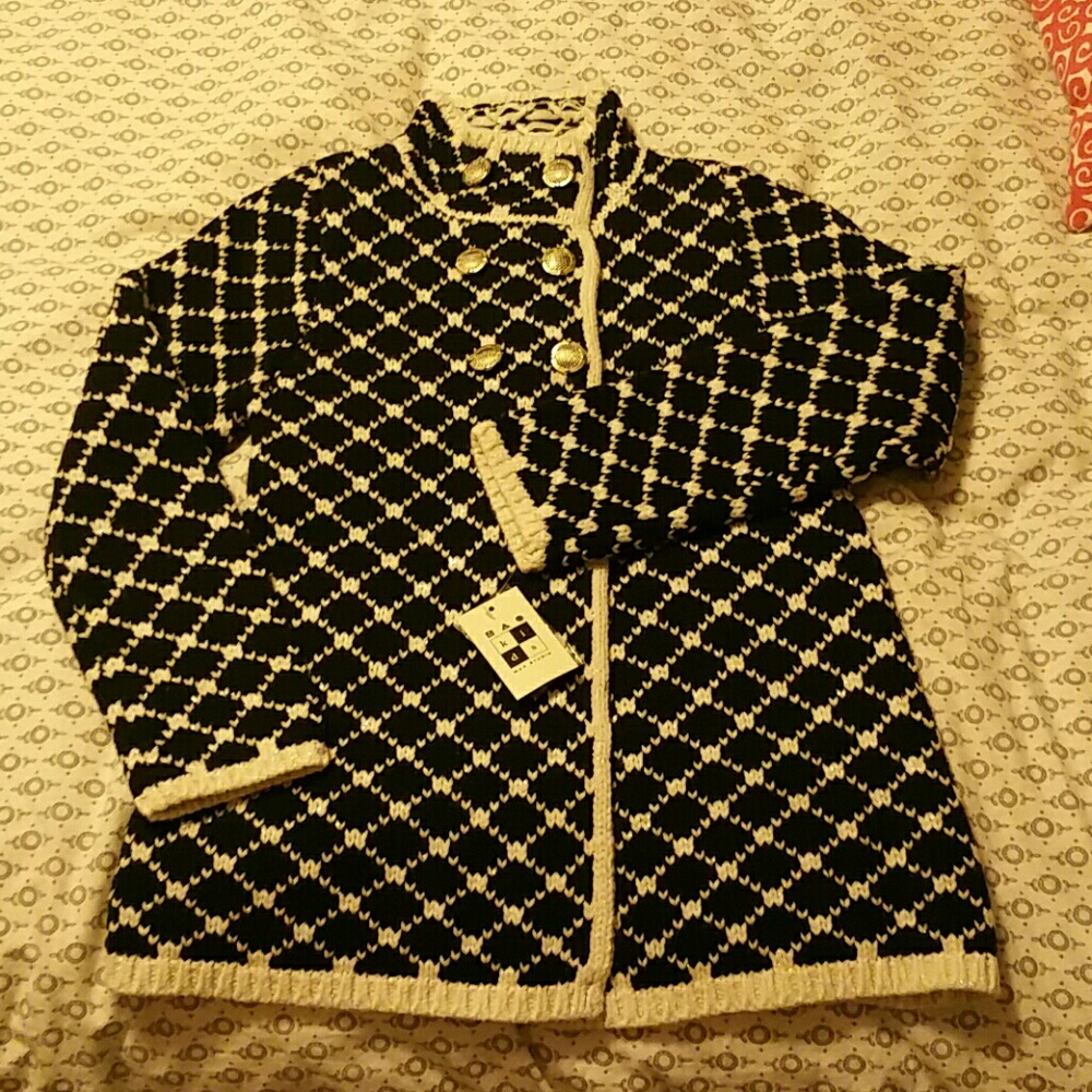 Max Studio Sweater. New with tags.